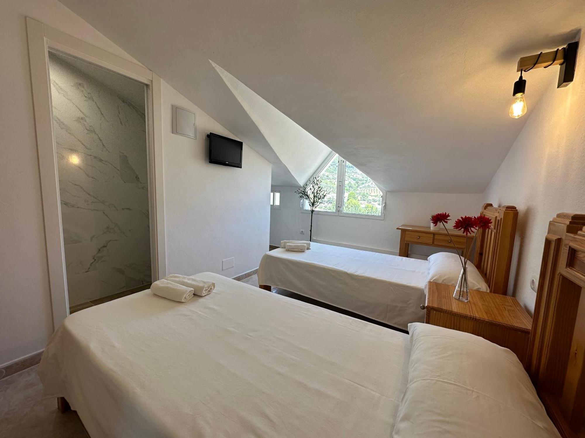 Albergue Sango Sierra De Nieves Alozaina